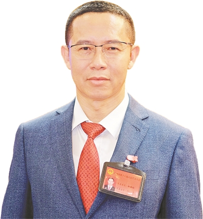 林泰松 (1).jpg