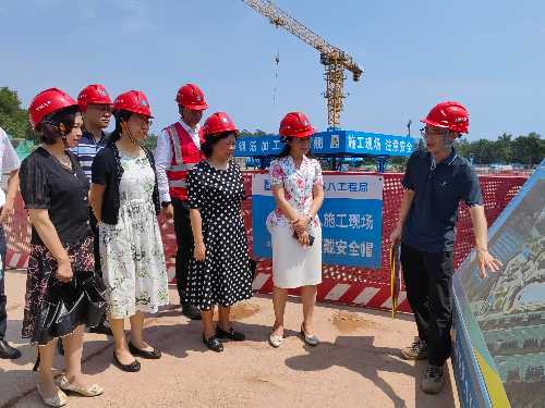20240726李笑娟副主任带队调研我区教育医疗重点项目暨民生实事项目推进情况.jpg