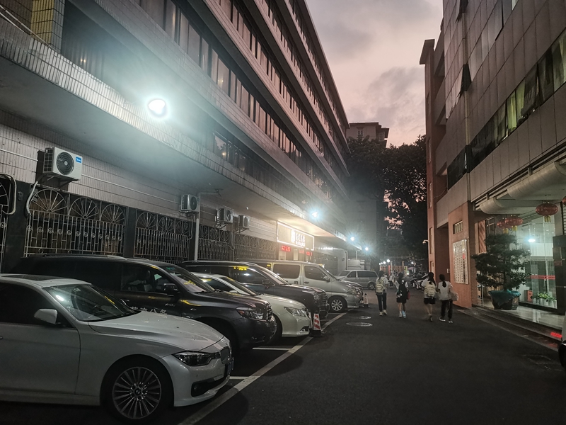 安装路灯后.jpg